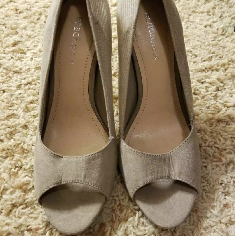 BCBG Generation peep toe pumps